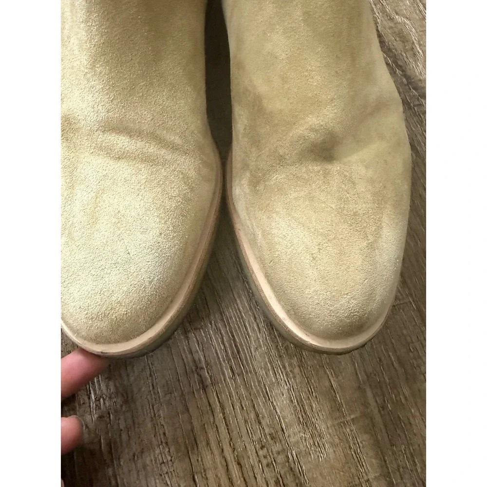 New Republic Chuck Suede Chelsea Boots Sand Tan Men's Size 9 Crepe Sole Ankle